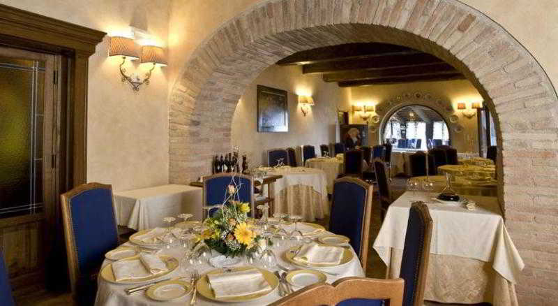 Relais Il Canalicchio Country & Hotel 4*