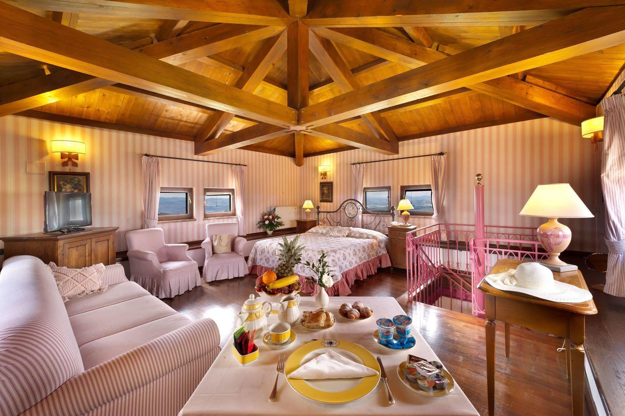 Hotel Relais Il Canalicchio Country & 4*